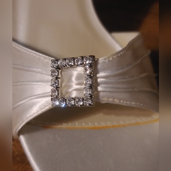 Beautiful Formal Shoes - Picture 10 of 12